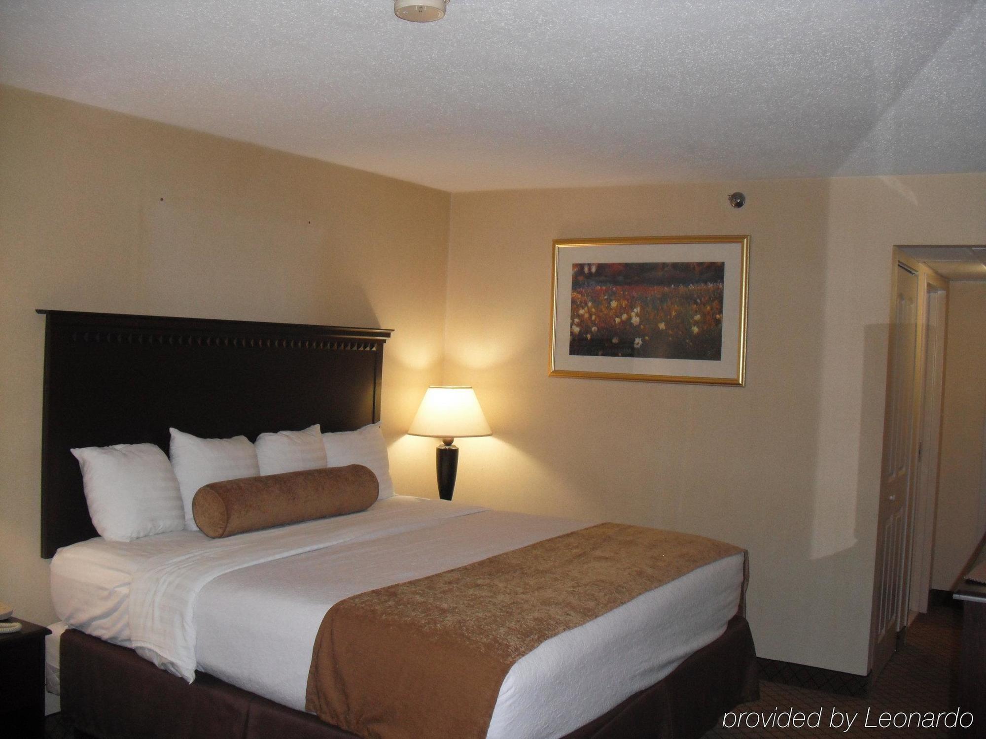 Quality Inn & Suites East Syracuse - Carrier Circle Pokoj fotografie